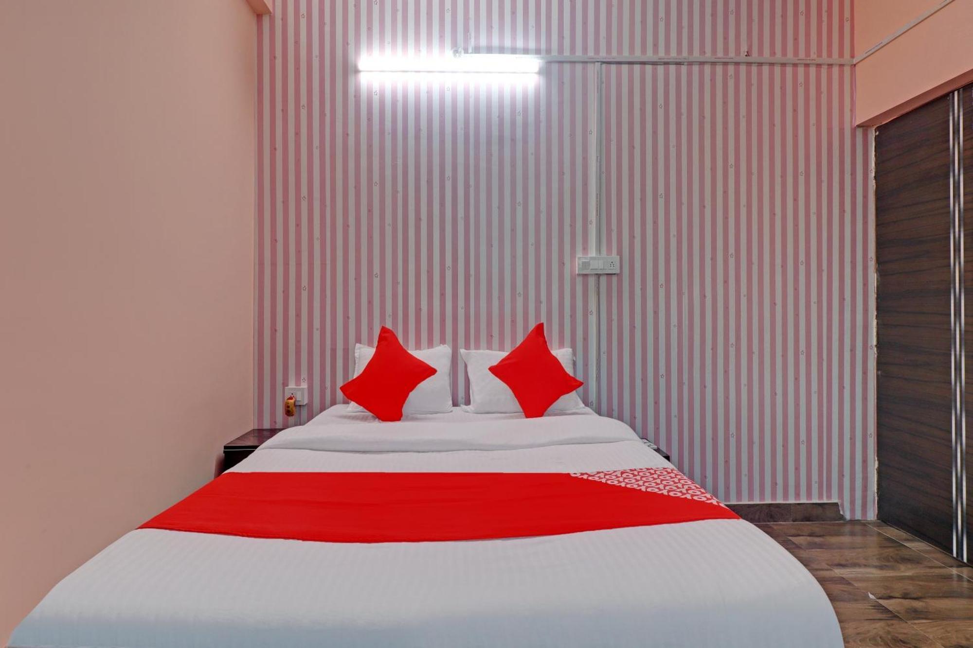 Hotel O Ki & Kaa Danapur Esterno foto